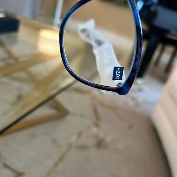 Peepers blue light
+200 - Picture 6 of 6